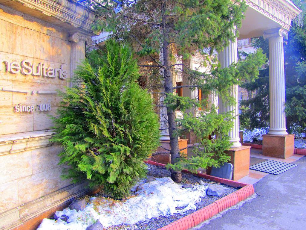 Guest House On Kaldaiakova 38 อัลมาตี ภายนอก รูปภาพ
