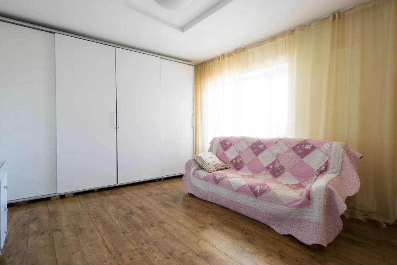 Guest House On Kaldaiakova 38 อัลมาตี ภายนอก รูปภาพ