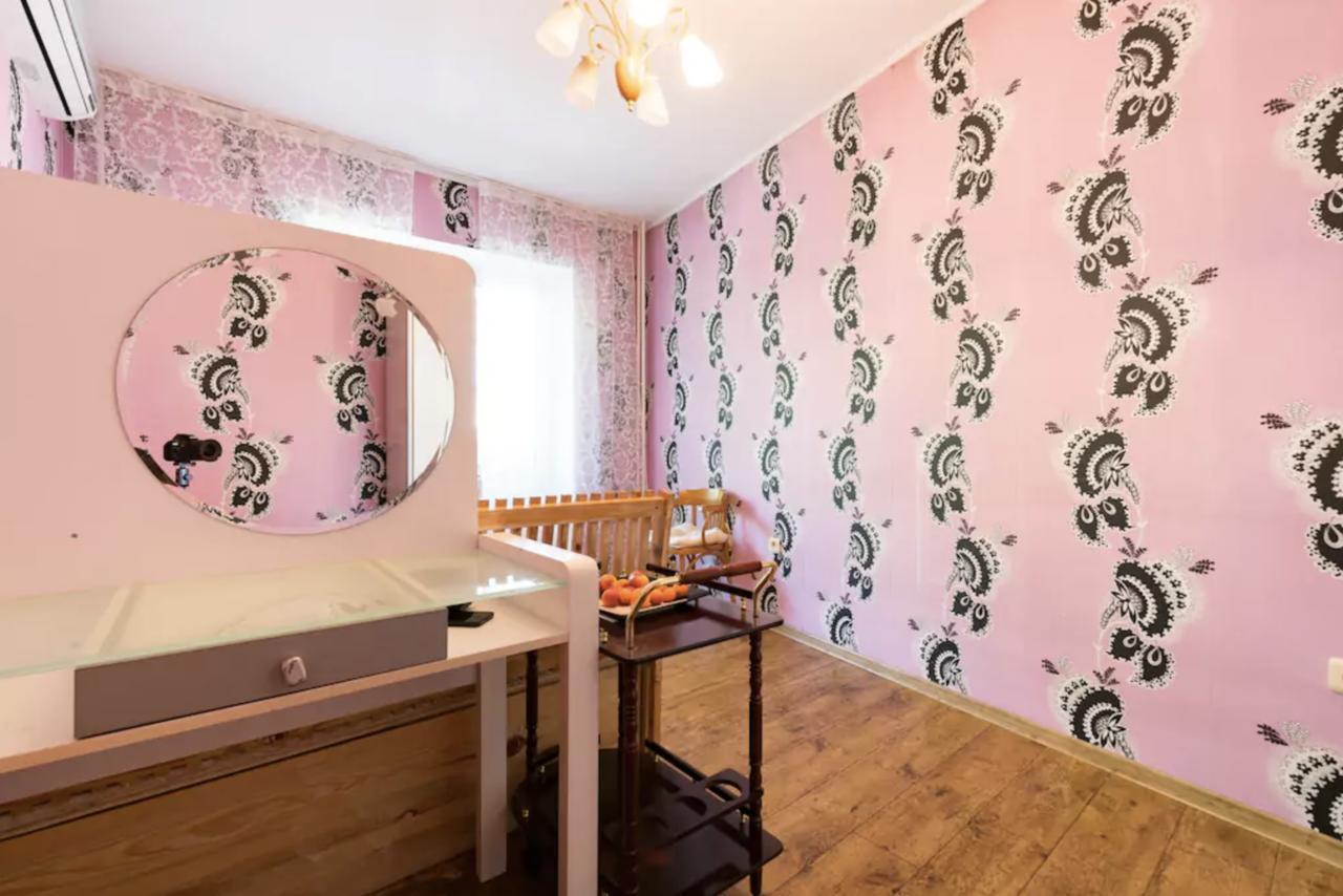 Guest House On Kaldaiakova 38 อัลมาตี ภายนอก รูปภาพ